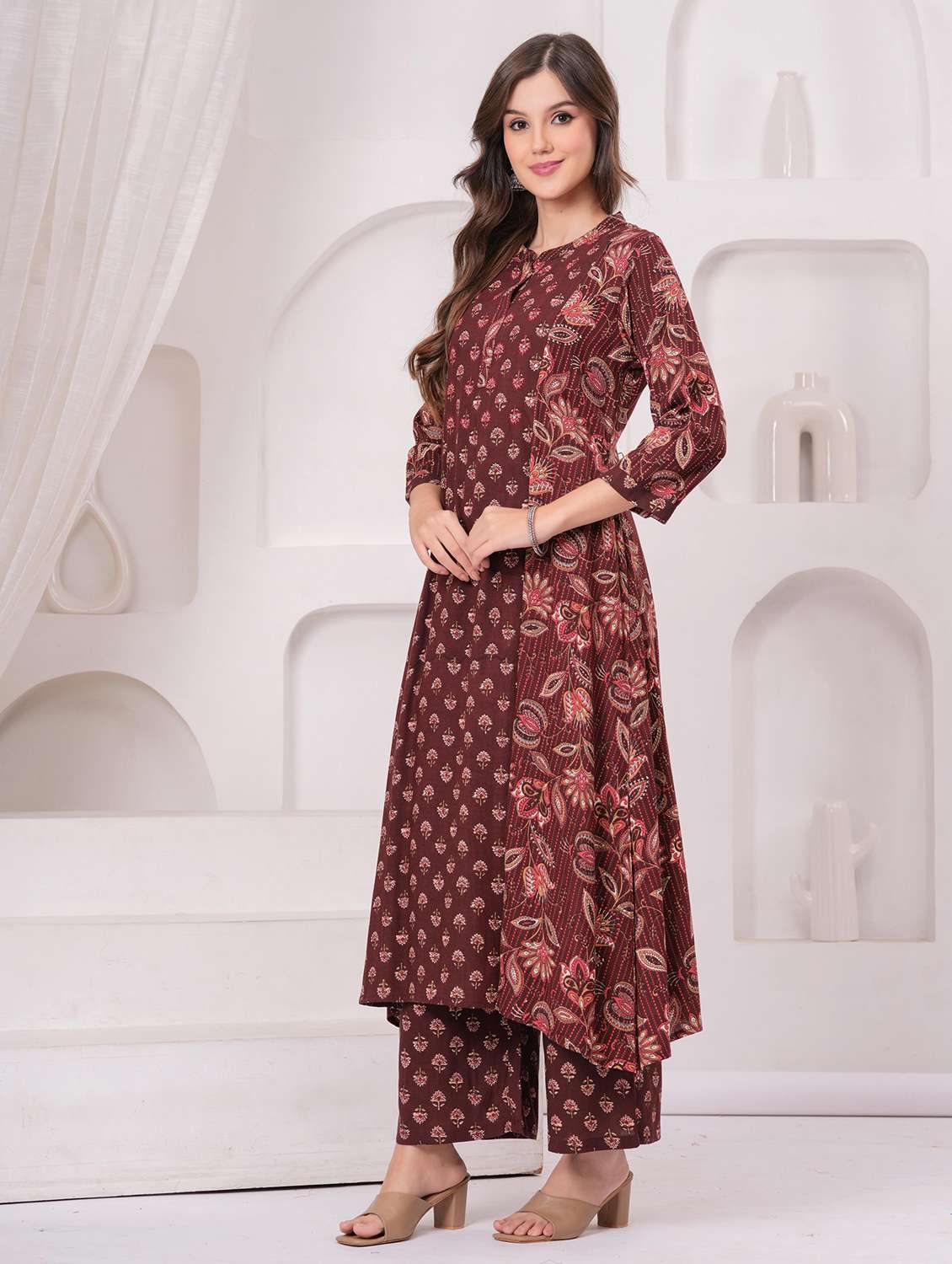 women floral three quarter sleeve kurta pant set - 22146739 -  Standard Image - 3