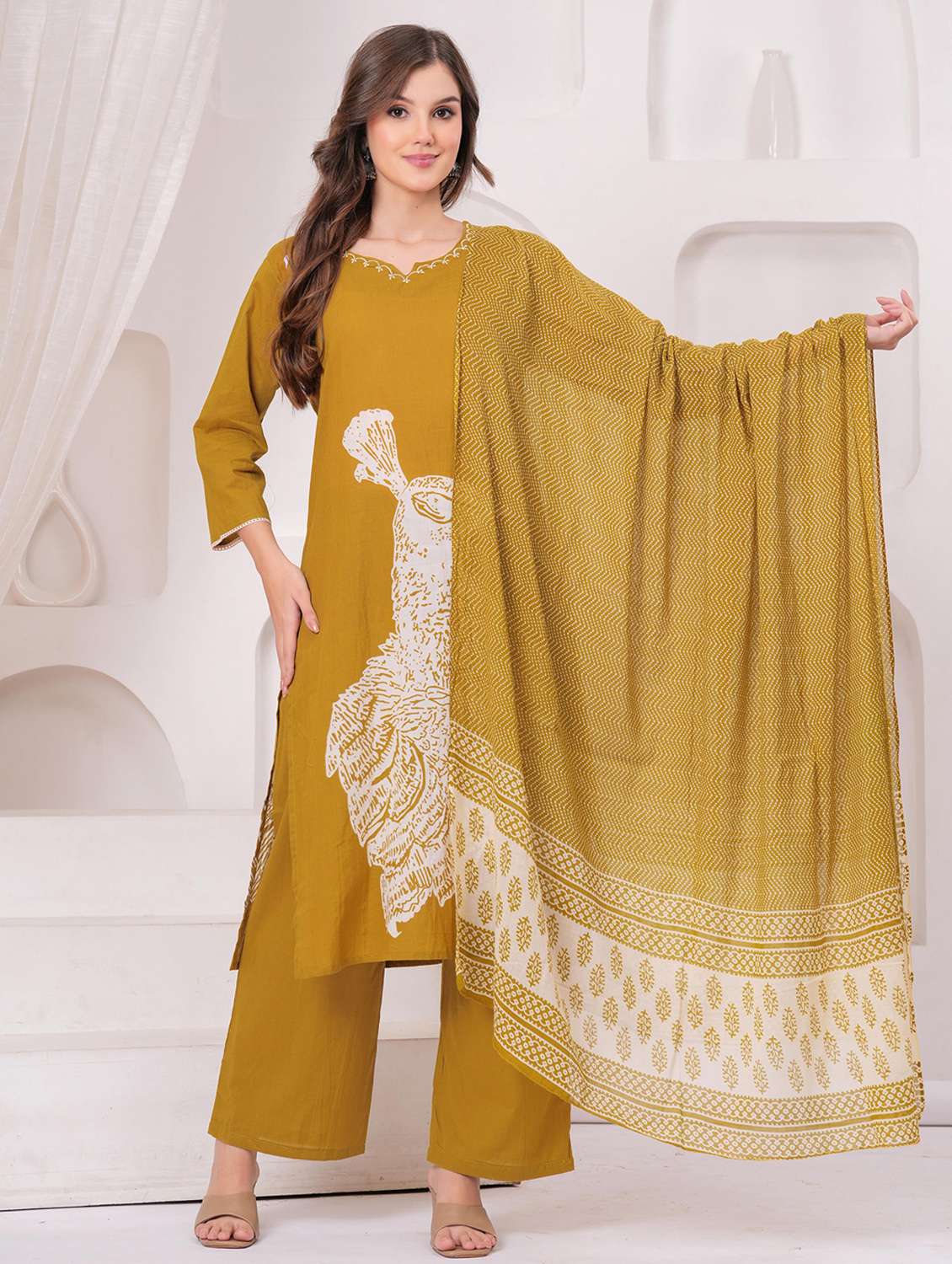 women printed three quarter sleeve kurta pant with dupatta set