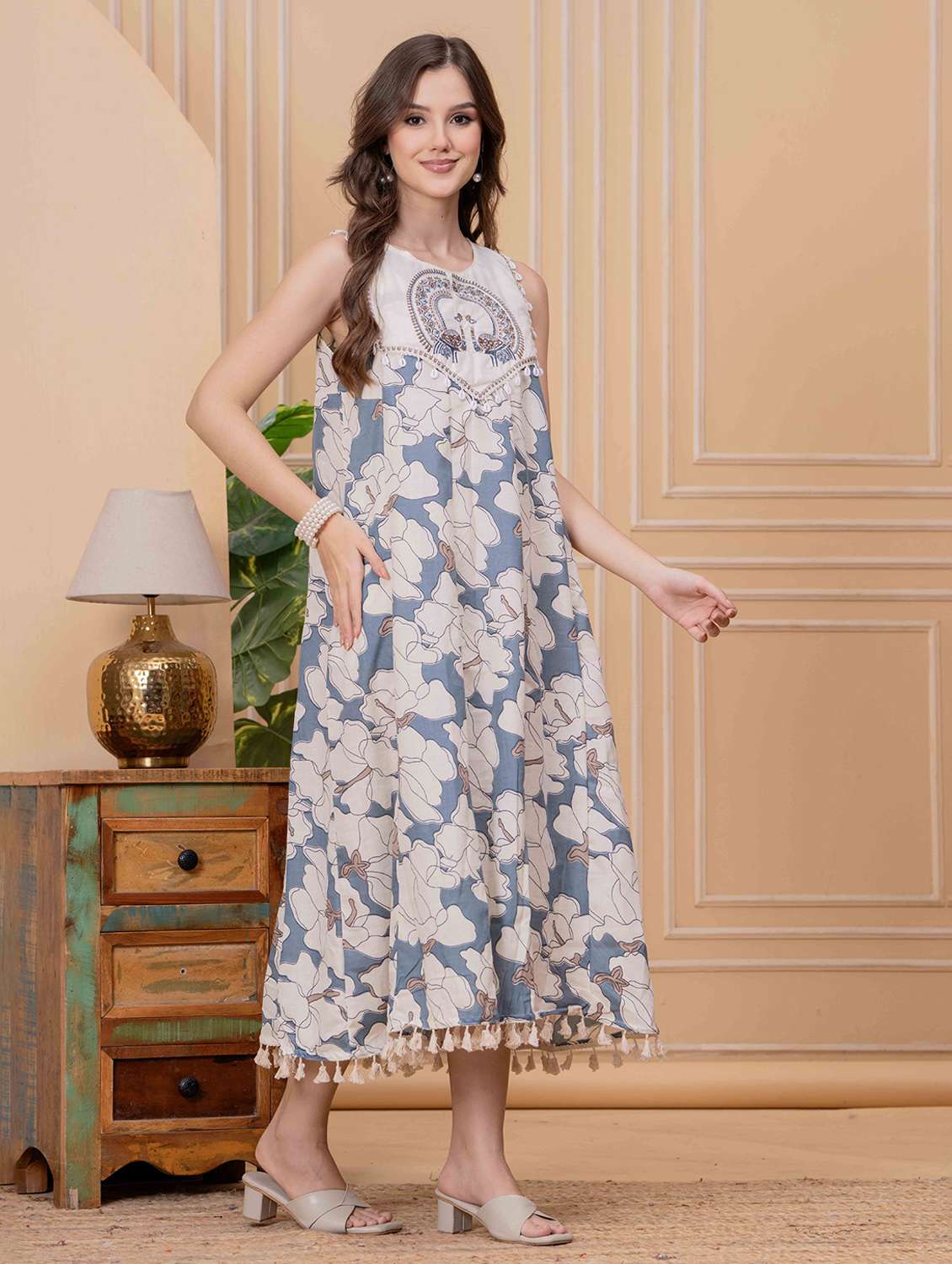 women floral sleeveless a-line ethnic dress - 22146761 -  Standard Image - 3