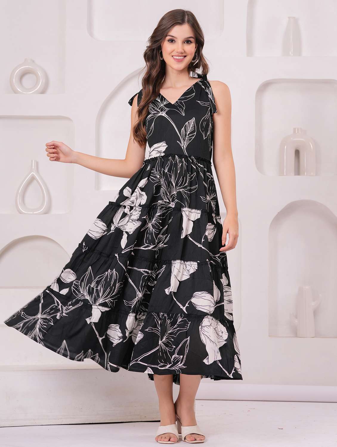 women floral printed shoulder strap tiered dress - 22146765 -  Zoom Image - 0