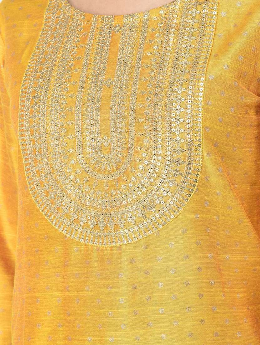 women embroidered three quarter sleeve straight kurta - 22146784 -  Standard Image - 5
