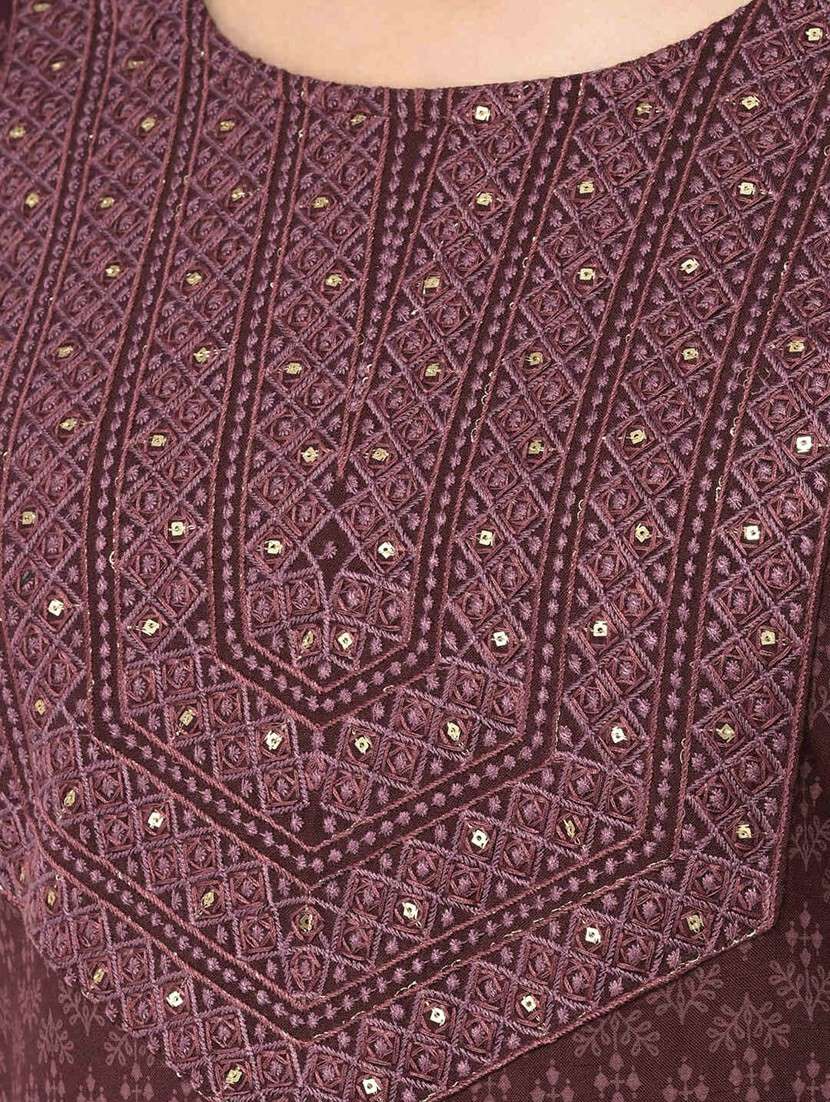 women embroidered three quarter sleeve a-line kurta - 22146787 -  Standard Image - 5