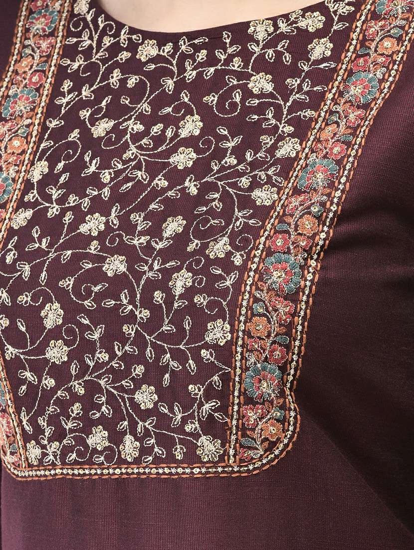 women embroidered three quarter sleeve a-line kurta - 22146797 -  Standard Image - 5