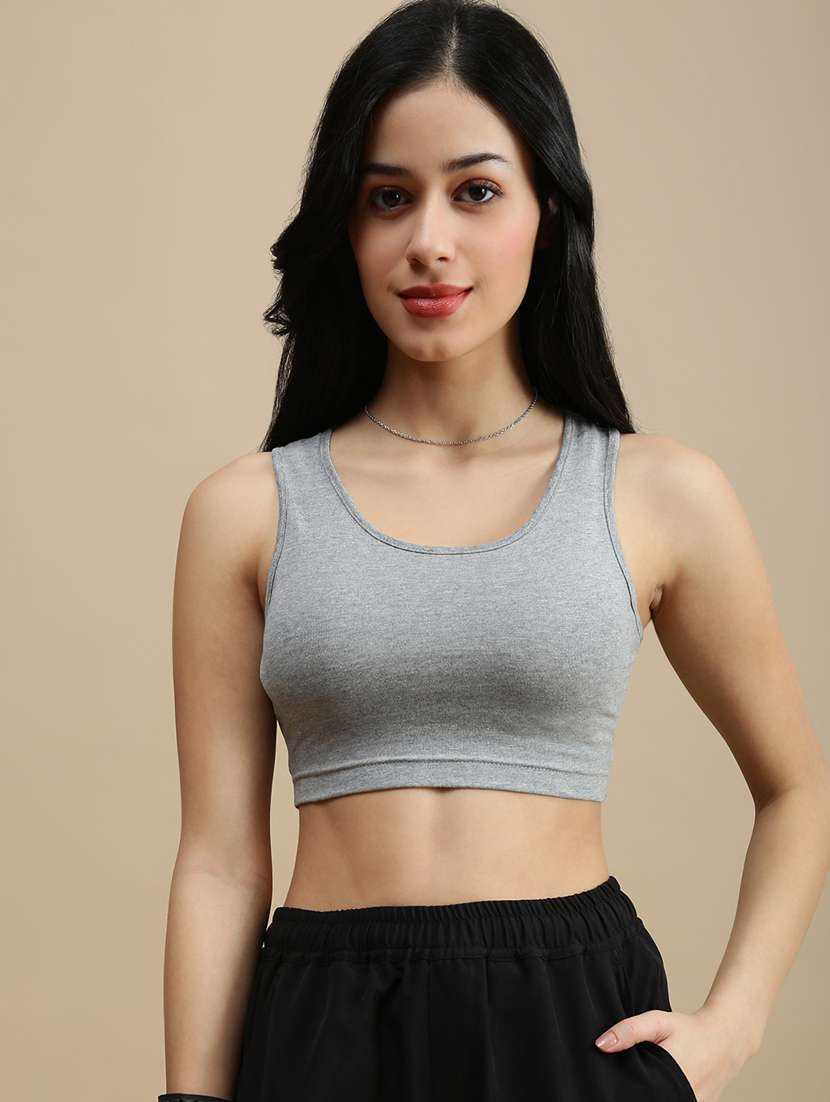 women solid sleeveless crop top
