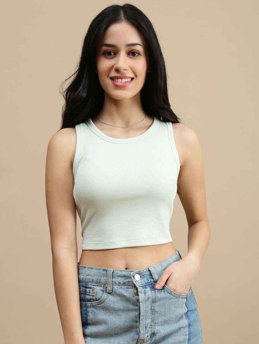 women solid sleeveless crop top