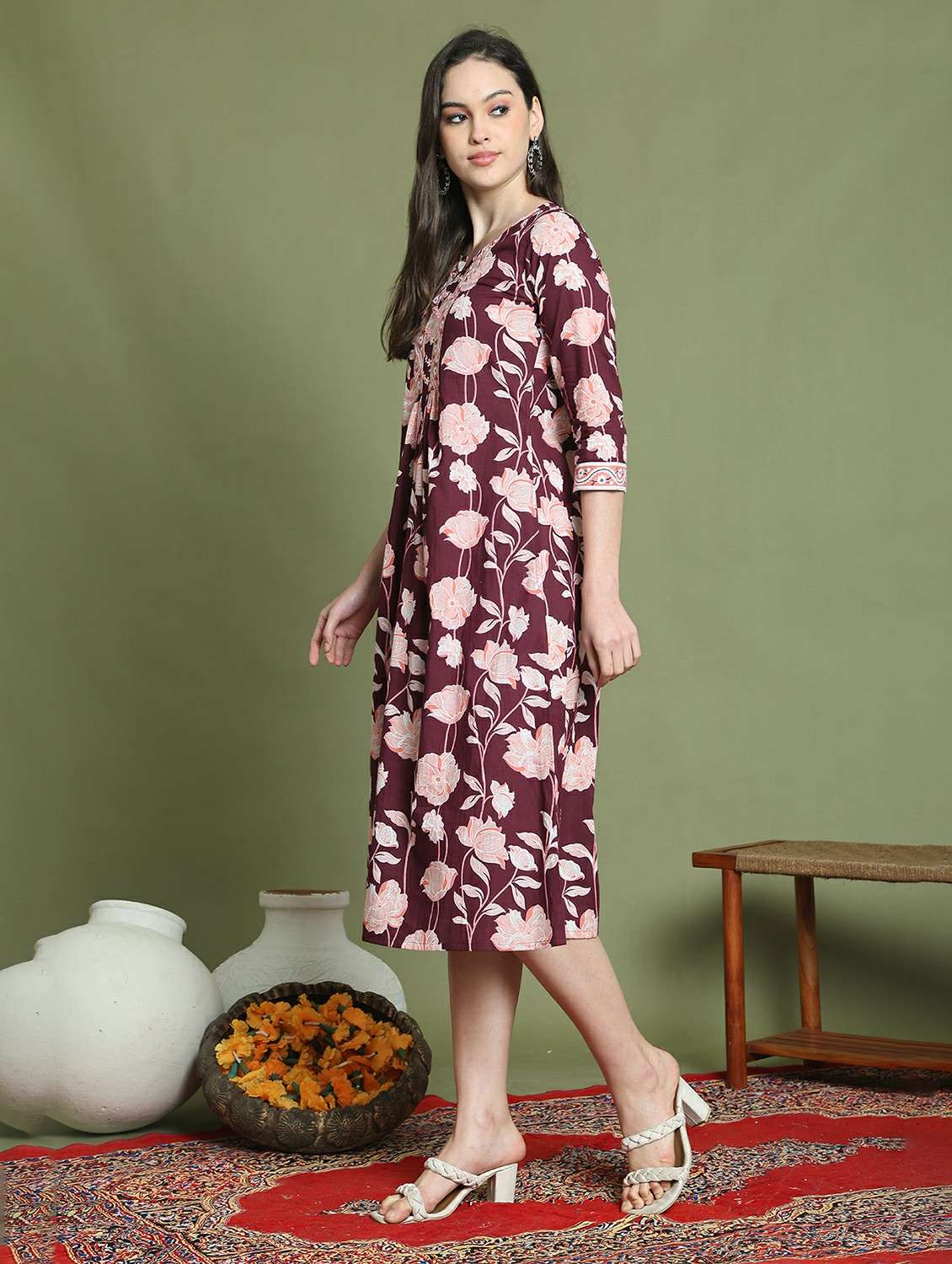 women printed three quarter sleeve dress