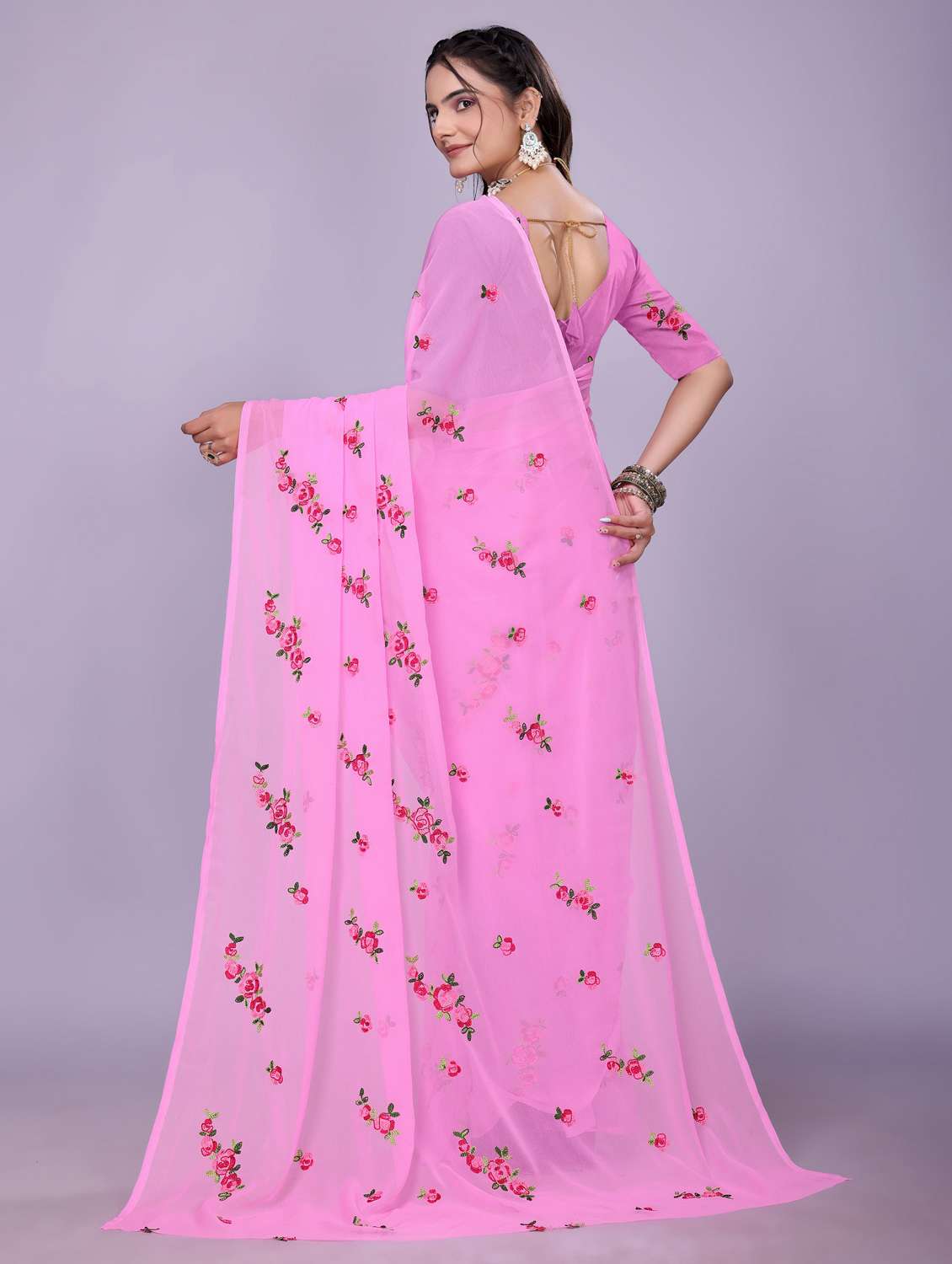 women pink embroidered saree with blouse - 22147130 - Standard Image - 3