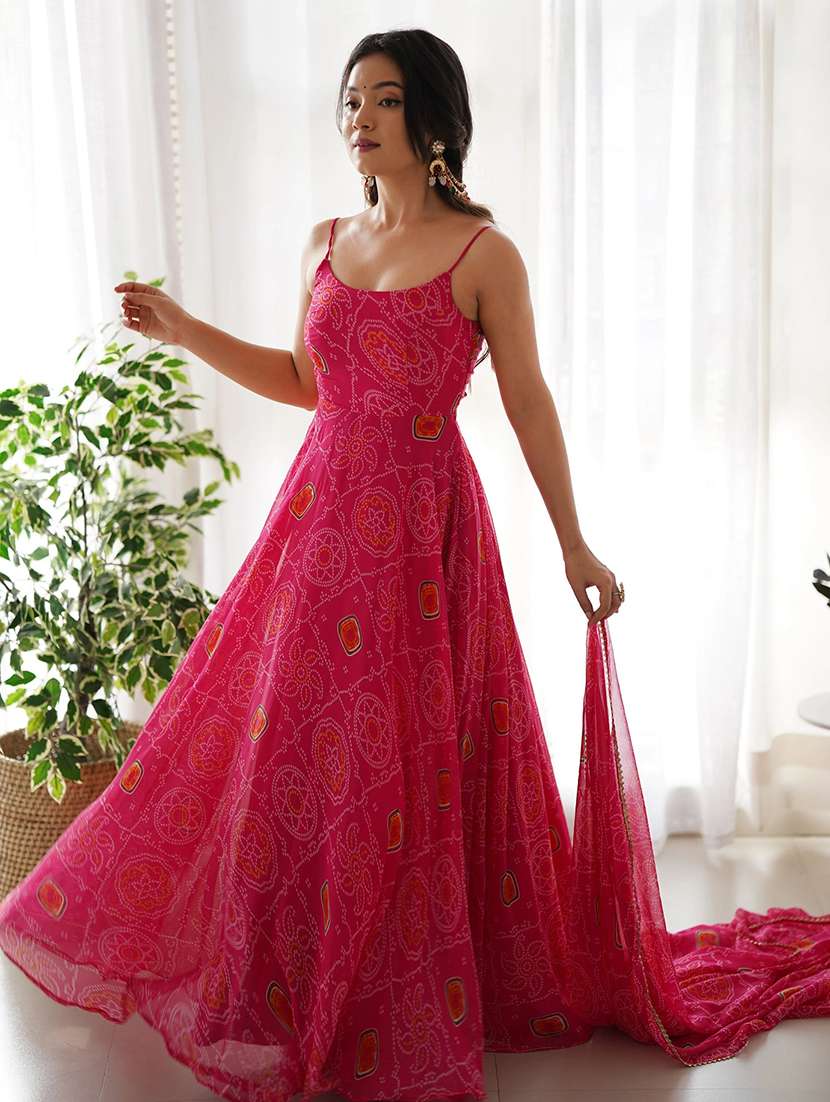 women bandhani printed shoulder strap kurta dupatta set - 22147150 - Standard Image - 3
