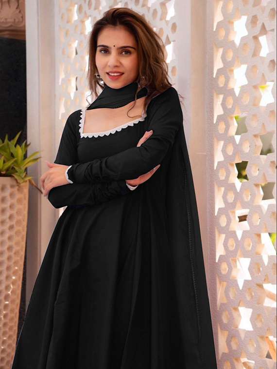 women solid long sleeve kurta pant with dupatta set - 22147151 - Standard Image - 3