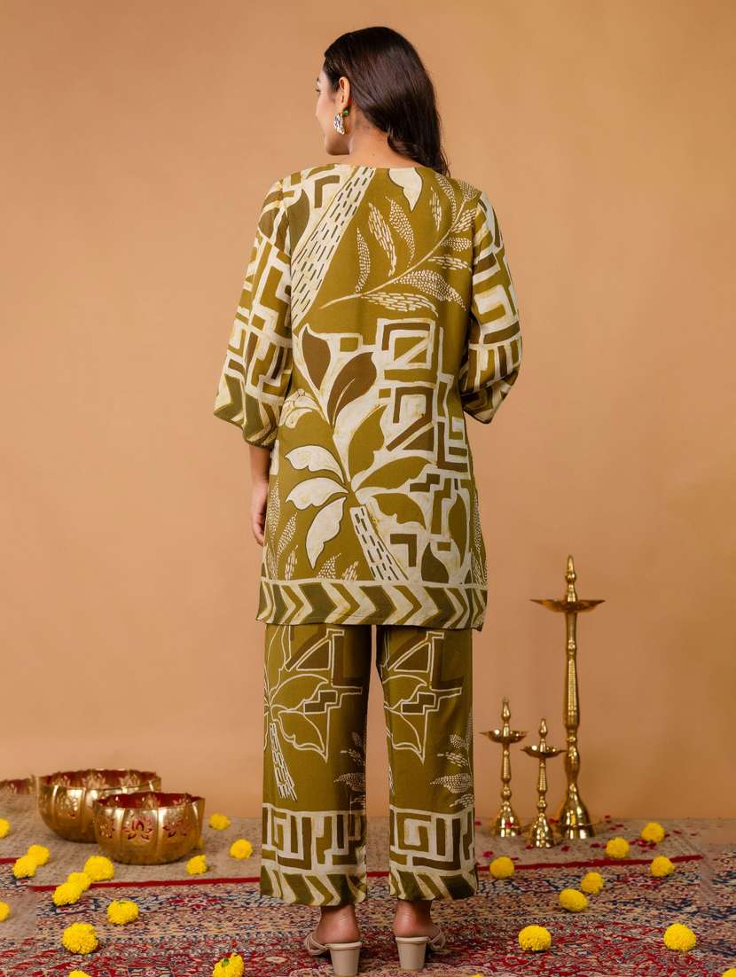 women three quarter sleeve regular fit ethnic co-ord set - 22147203 -  Standard Image - 3