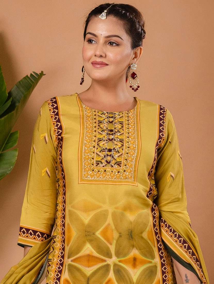 women printed three quarter sleeve kurta pant with dupatta set - 22147209 -  Standard Image - 5