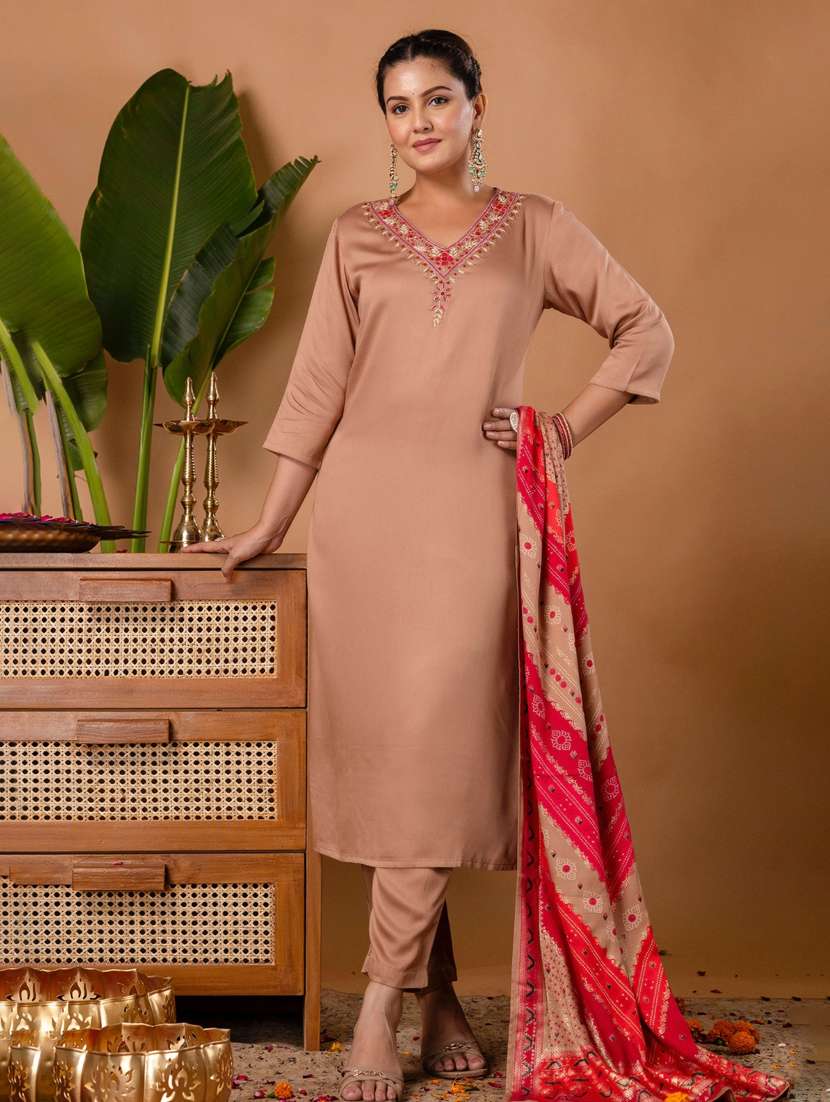 women embroidered three quarter sleeve kurta pant with dupatta set - 22147216 -  Standard Image - 3