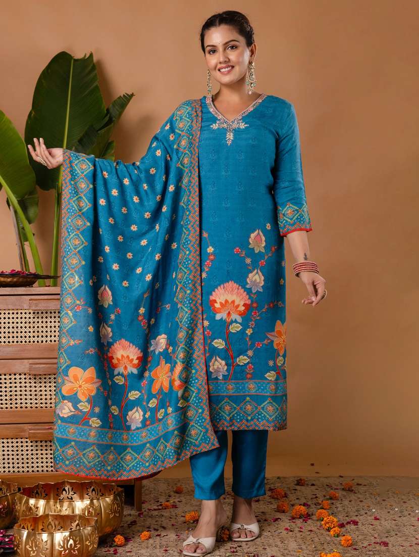 women floral three quarter sleeve kurta pant with dupatta set