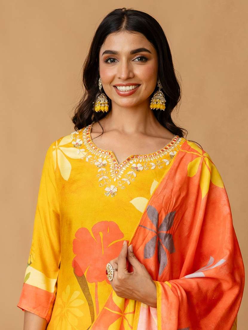 women floral three quarter sleeve kurta pant with dupatta set - 22147223 -  Standard Image - 5