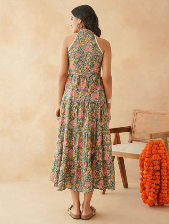 women floral print sleeveless tiered dress - 22147247 -  Standard Image - 3