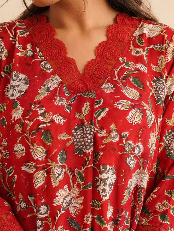 women floral three quarter sleeve kurta palazzo set - 22147250 -  Standard Image - 5