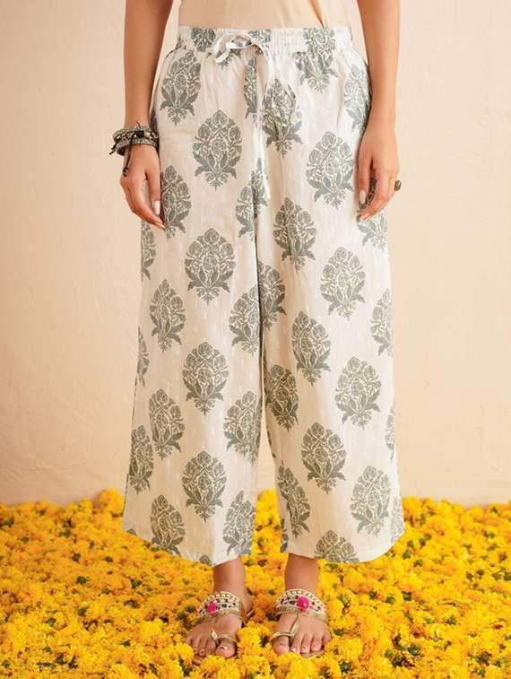 women floral three quarter sleeve kurta palazzo set - 22147254 -  Standard Image - 3