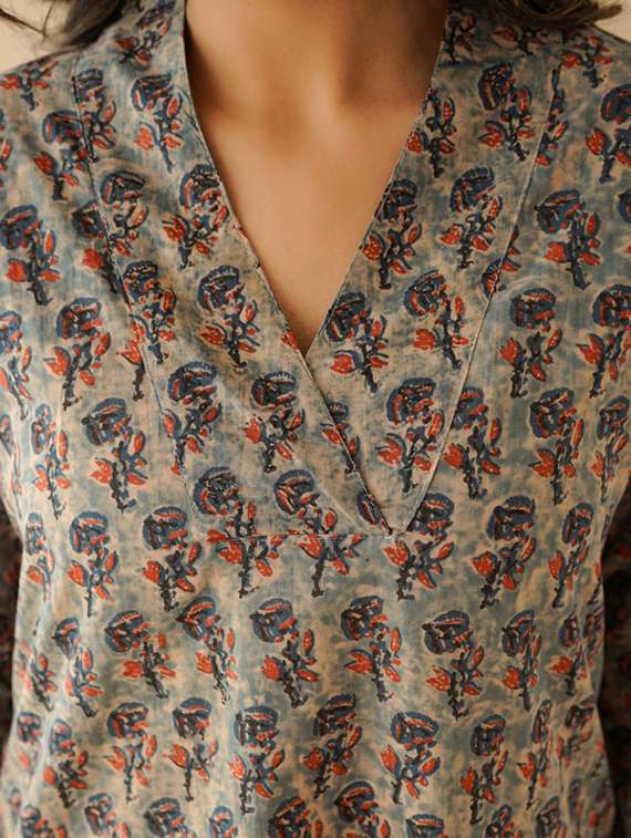 women floral three quarter sleeve straight kurta - 22147727 -  Standard Image - 5