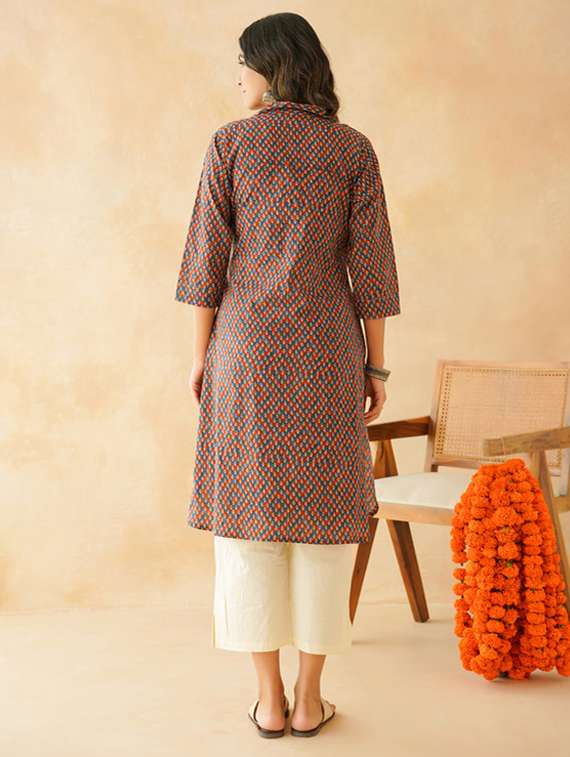 women floral three quarter sleeve straight kurta - 22147728 -  Standard Image - 3