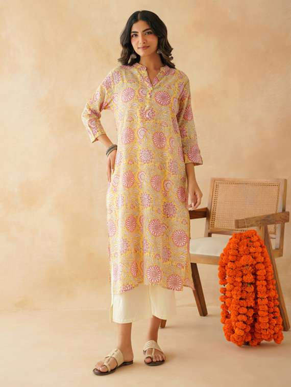 women floral three quarter sleeve straight kurta