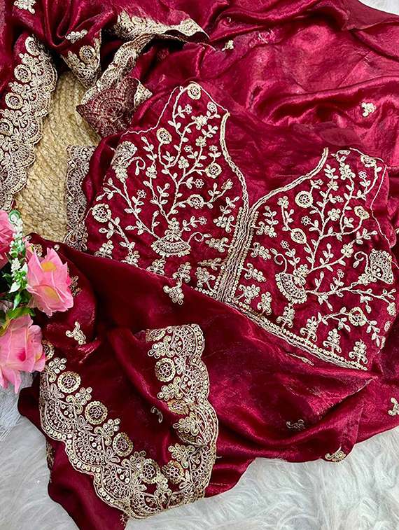 women solid with work embroidered saree with blouse - 22148151 -  Standard Image - 3