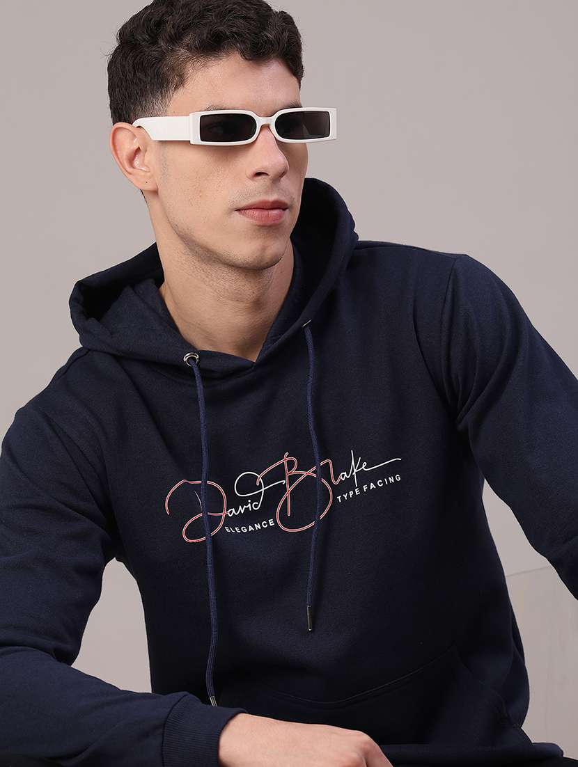 men printed long sleeve hooded sweatshirt