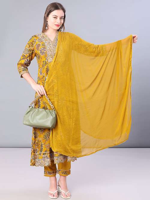 women printed three quarter sleeve kurta pant with dupatta set - 22154423 -  Standard Image - 0
