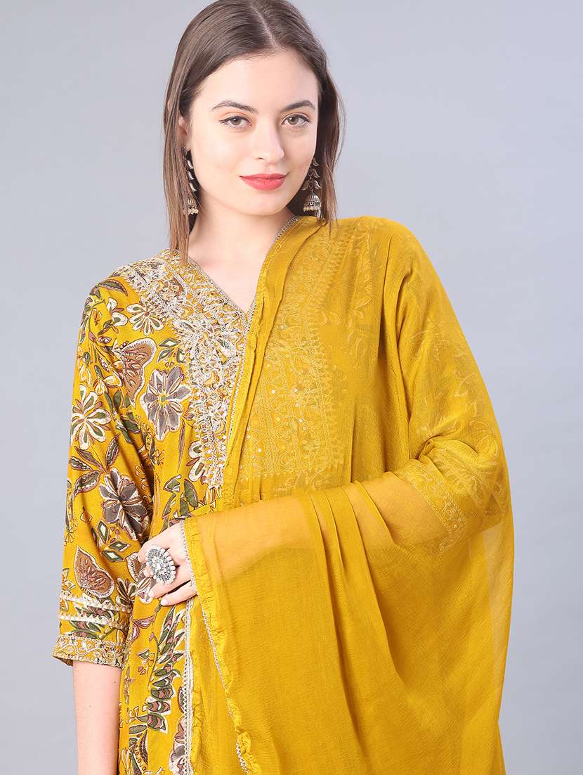 women printed three quarter sleeve kurta pant with dupatta set - 22154423 -  Standard Image - 3