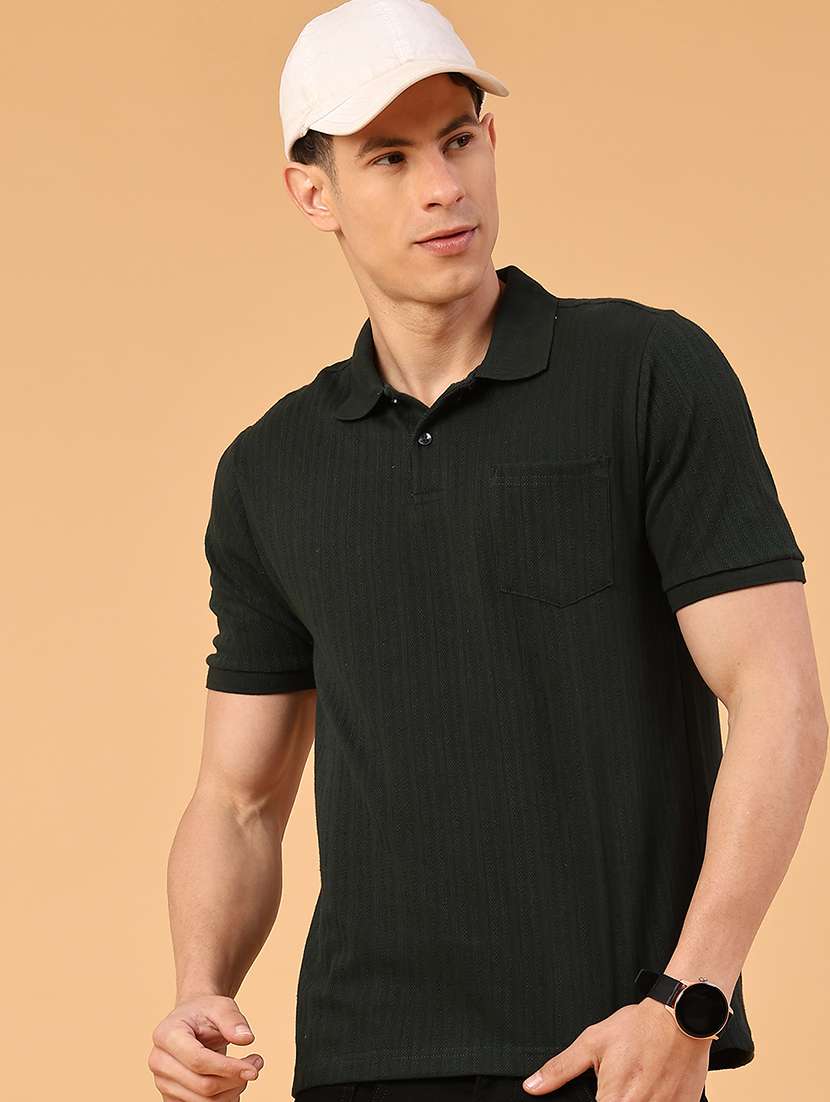 men black cotton blend plain t-shirt