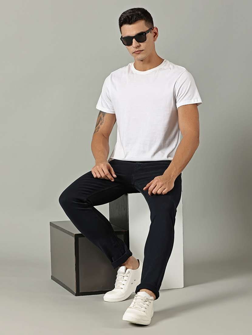 men solid mid rise slim fit jeans - 22155626 -  Standard Image - 5