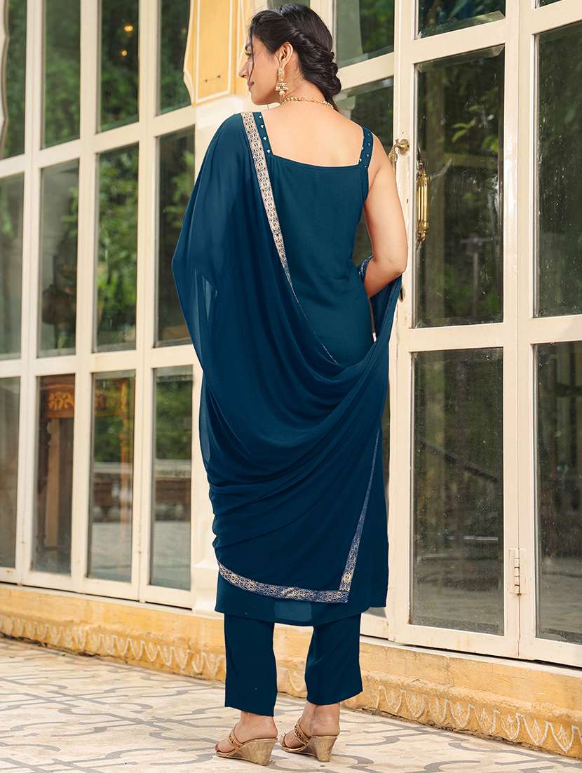 women foil printed sleeveless kurta pant with dupatta set - 22156230 -  Standard Image - 3