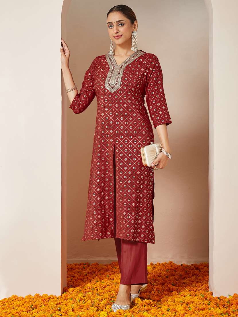 women embroidered three quarter sleeve kurta pant set - 22156232 - Standard Image - 3