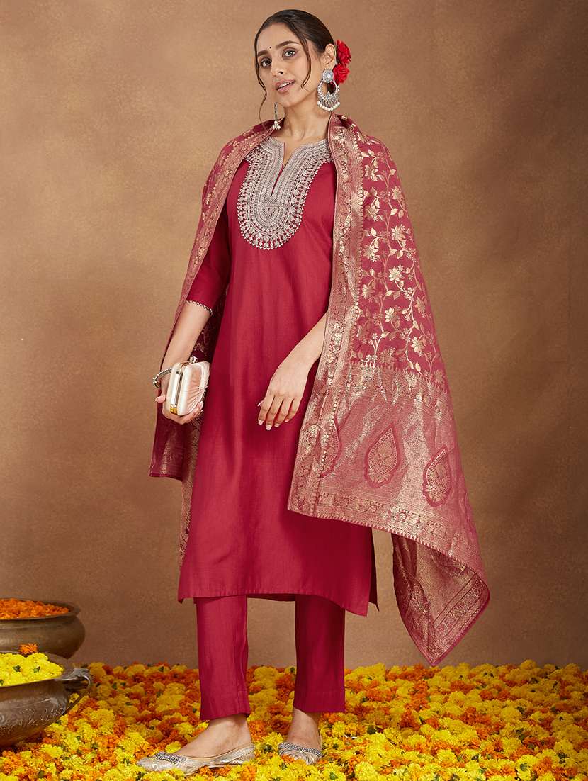women embroidered three quarter sleeve kurta pant with dupatta set