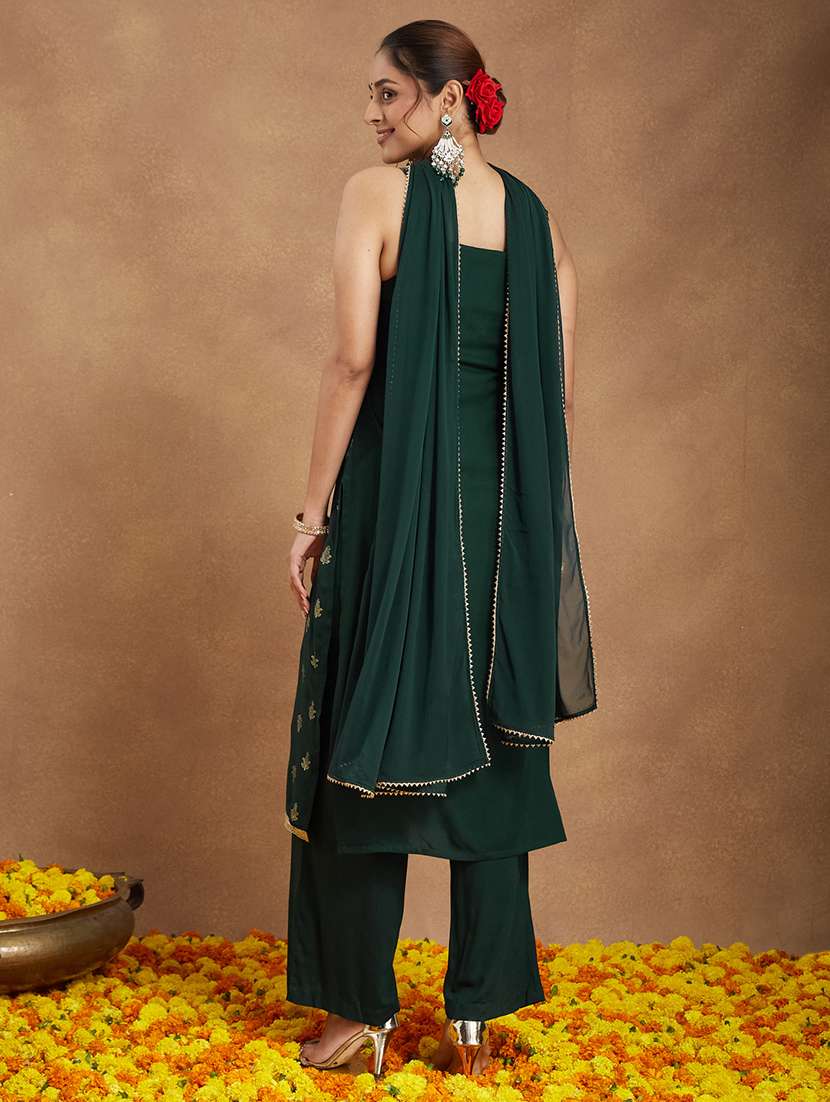 women foil printed sleeveless kurta pant with dupatta set - 22156249 -  Standard Image - 5