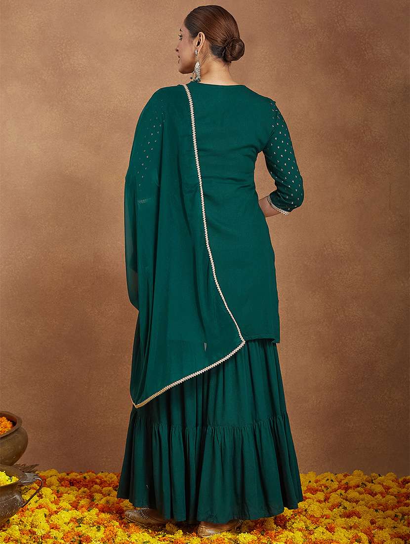 women foil printed three quarter sleeve kurta sharara with dupatta set - 22156250 -  Standard Image - 5