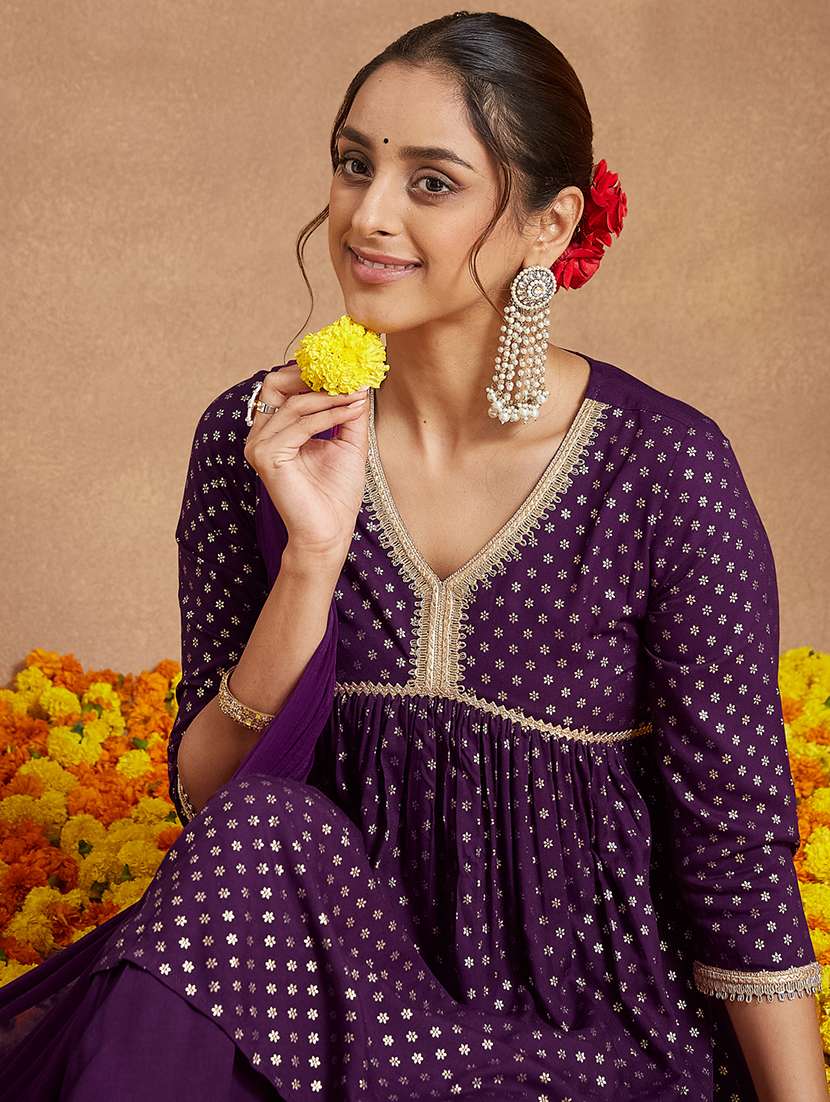 women foil printed three quarter sleeve kurta sharara with dupatta set - 22156251 -  Standard Image - 5