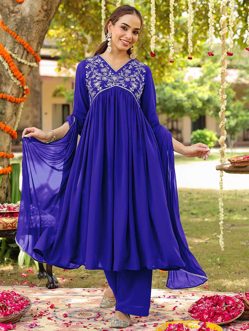 women embroidered three quarter sleeve kurta palazzo with dupatta set - 22156253 -  Zoom Image - 0