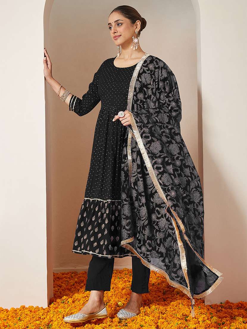 women printed three quarter sleeve kurta pant with dupatta set - 22156257 -  Standard Image - 3