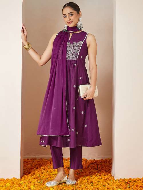 women embroidered sleeveless kurta pant with dupatta set - 22156273 -  Standard Image - 0