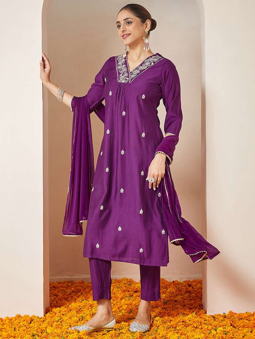 women embroidered three quarter sleeve kurta pant with dupatta set - 22156274 -  Standard Image - 3