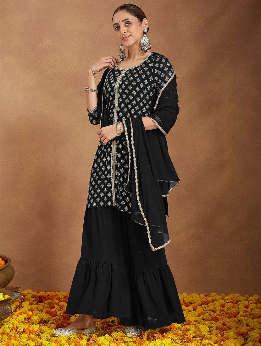 women foil printed three quarter sleeve kurta pant with dupatta set - 22156280 - Standard Image - 3