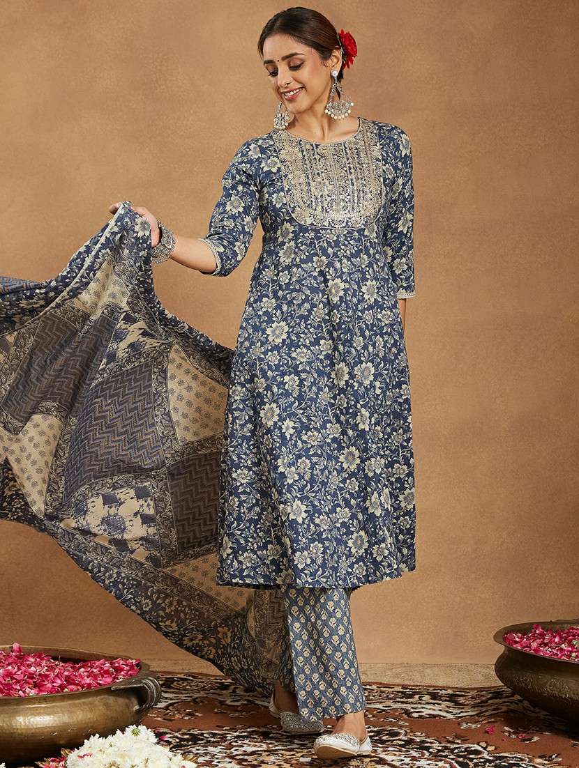 women embroidered three quarter sleeve kurta pant with dupatta set - 22156291 -  Standard Image - 3