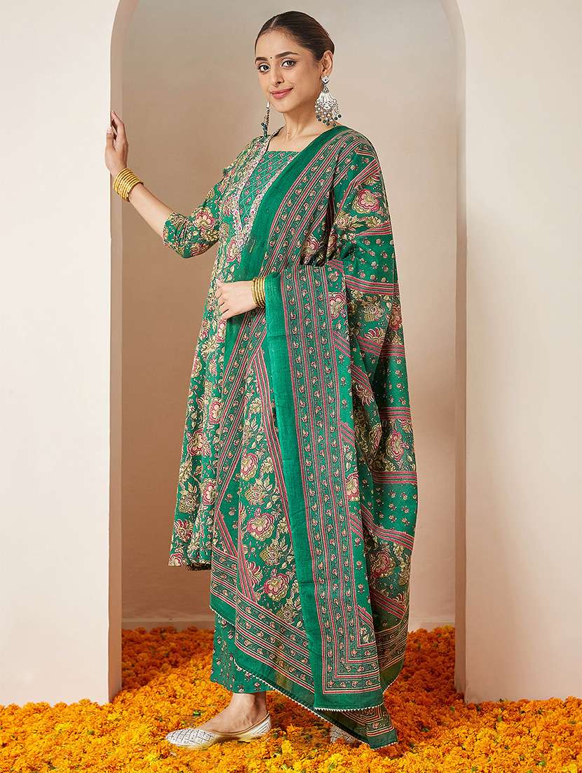 women embroidered three quarter sleeve kurta pant with dupatta set - 22156292 -  Standard Image - 3