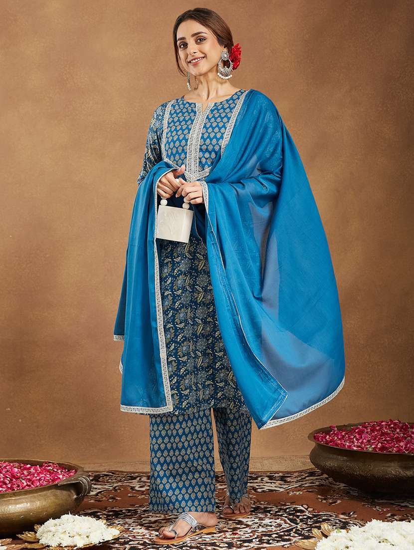 women floral three quarter sleeve kurta pant with dupatta set