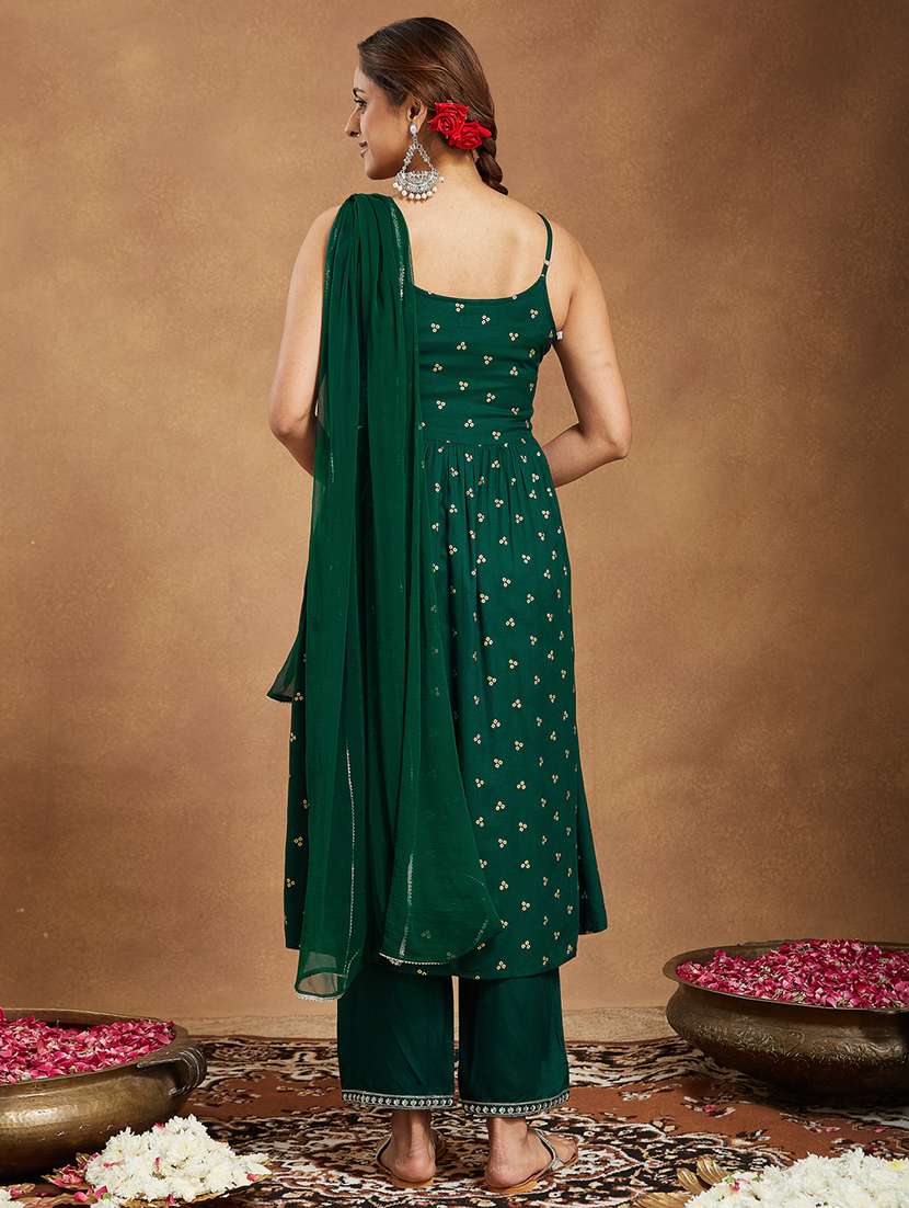 women foil printed sleeveless kurta pant with dupatta set - 22156298 - Standard Image - 5