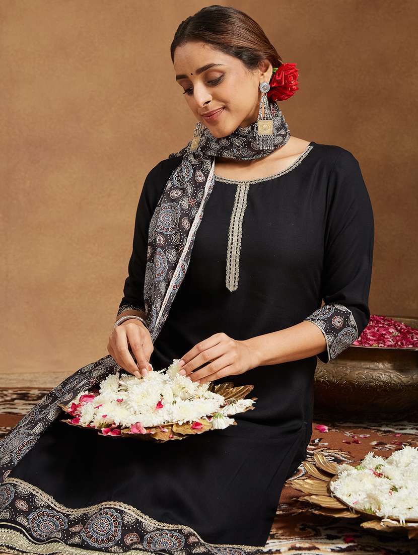 women printed three quarter sleeve kurta pant with dupatta set - 22156299 -  Standard Image - 5