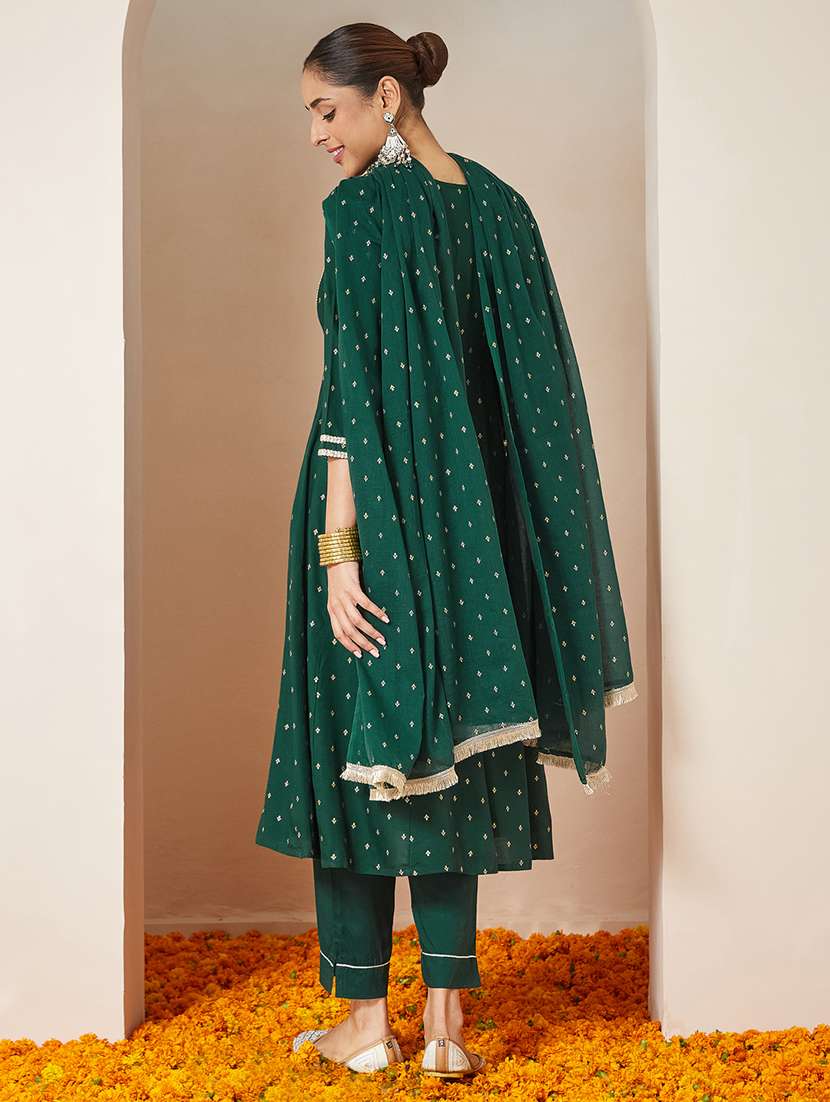 women foil printed three quarter sleeve kurta pant with dupatta set - 22156306 -  Standard Image - 3