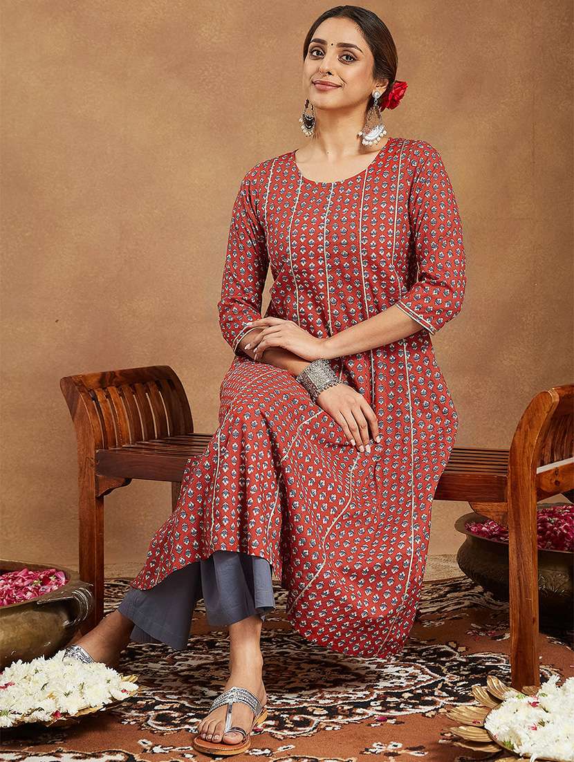 women printed three quarter sleeve kurta palazzo set - 22156314 -  Standard Image - 3