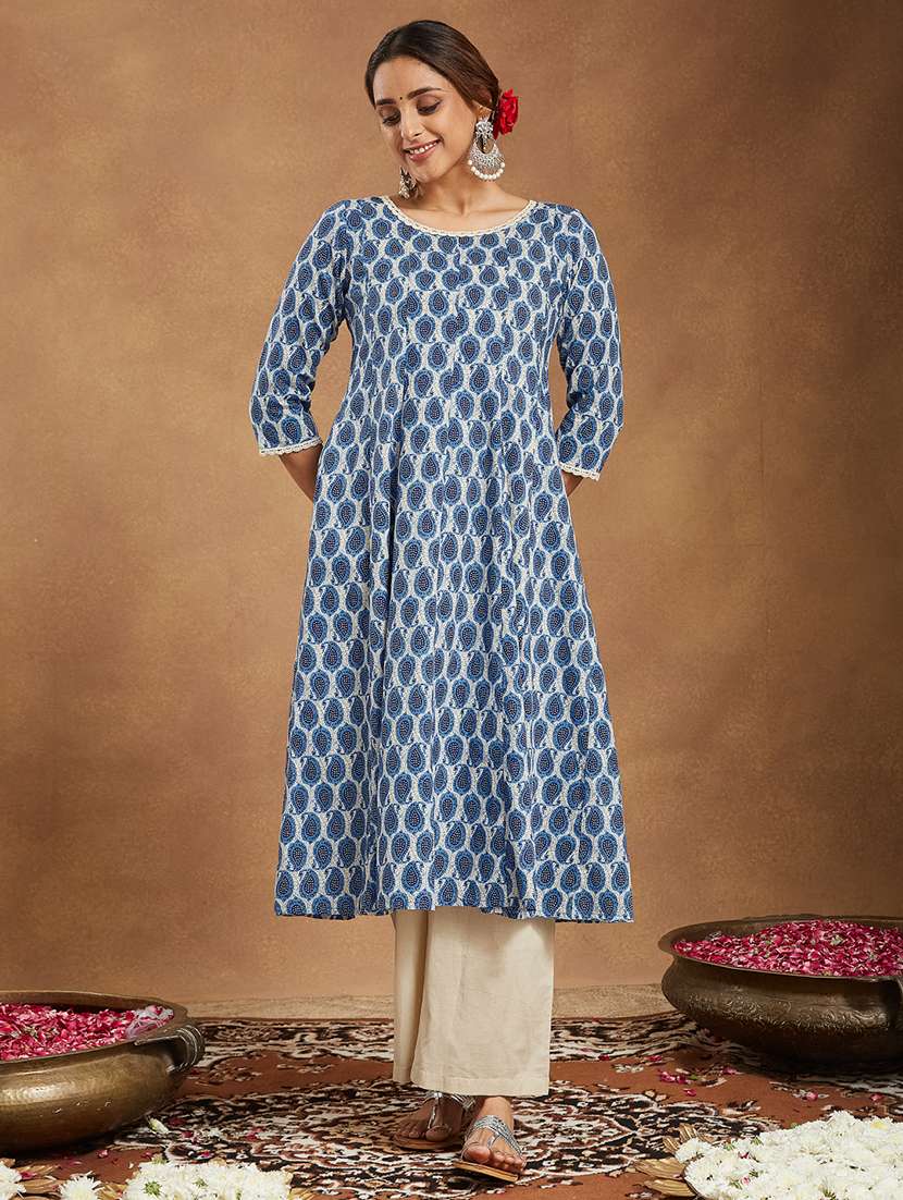 women paisley three quarter sleeve kurta palazzo set - 22156315 -  Standard Image - 3