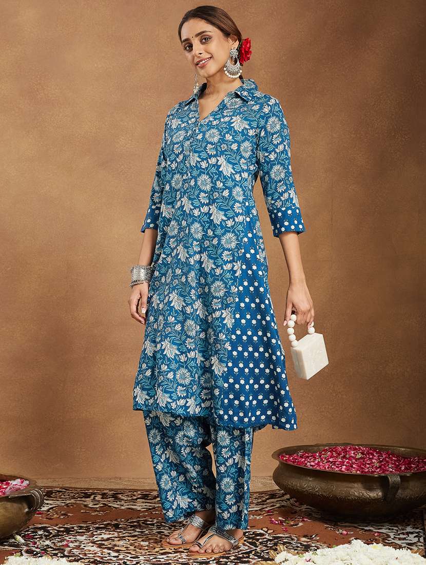 women floral three quarter sleeve kurta pant set - 22156317 -  Zoom Image - 0
